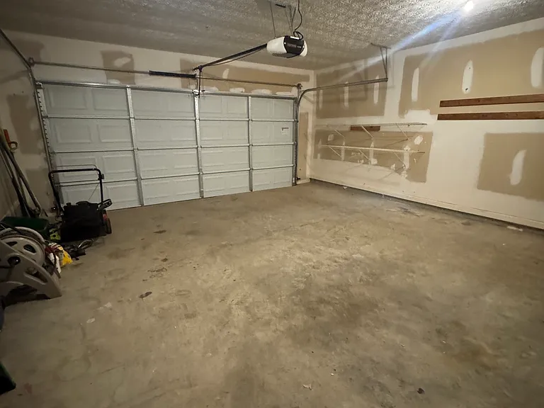 6410 Winston Trce — Photo 26