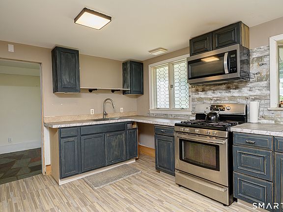 4th image of 35 Gilman Street
