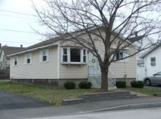 482 Cedar St, Manchester, NH 03103