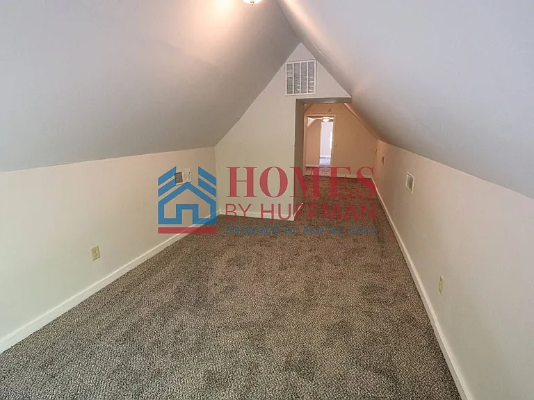 1025 N 2nd Ave — Photo 17
