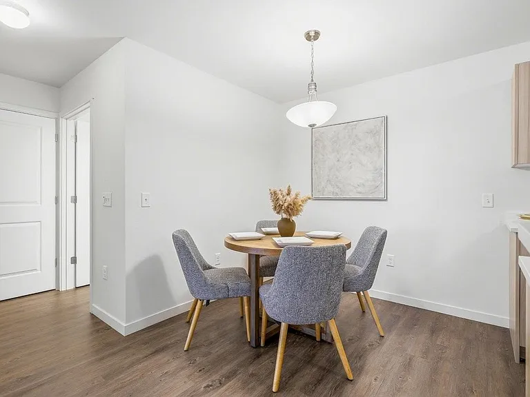 Tides at Willow Pointe — Photo 12
