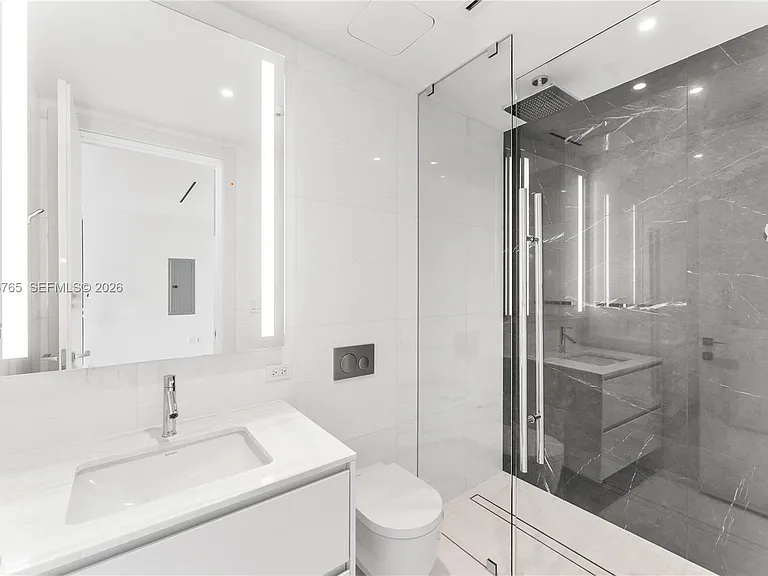300 Biscyane Boulevard Way #1202 — Photo 25