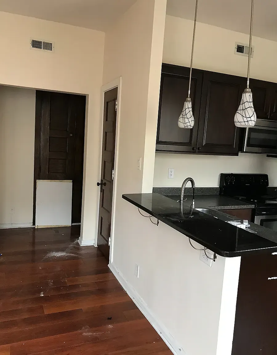 Indy Downtown Colonial Apartments — Photo 2