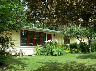 11726 SW Cove Rd, Vashon, WA 98070