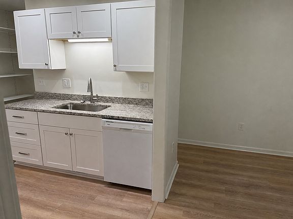 4th image of 4 Dawson Pl