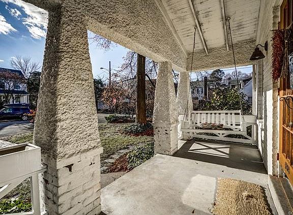 3rd image of 4818 Hanover Ave