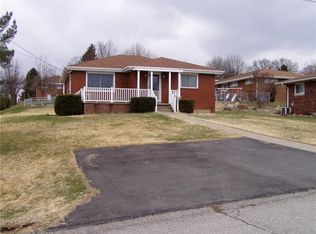 8 Crescent Dr, Monessen, PA 15062