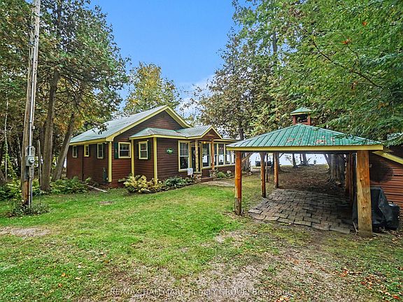 5th image of 391 Long Lake Rd