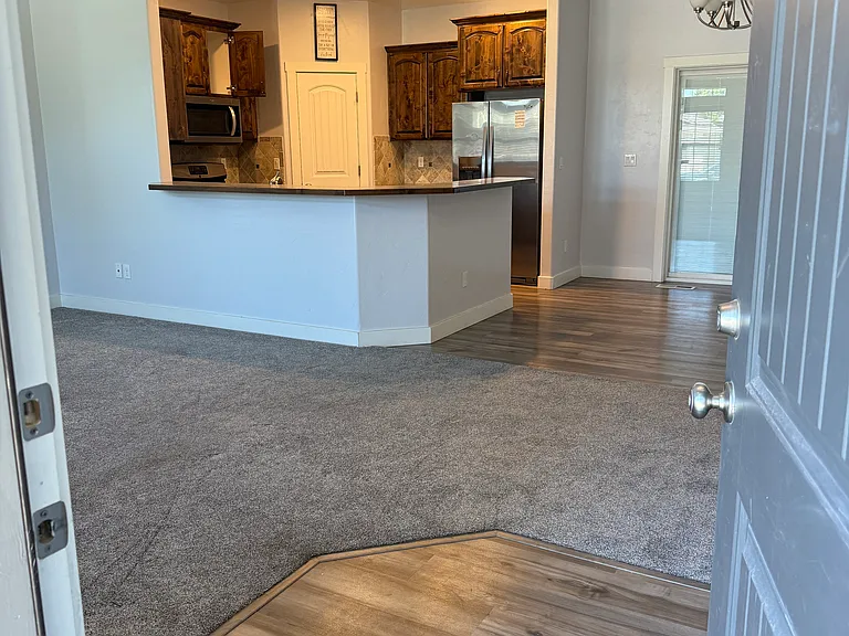 1419 W Raelin Dr — Photo 9