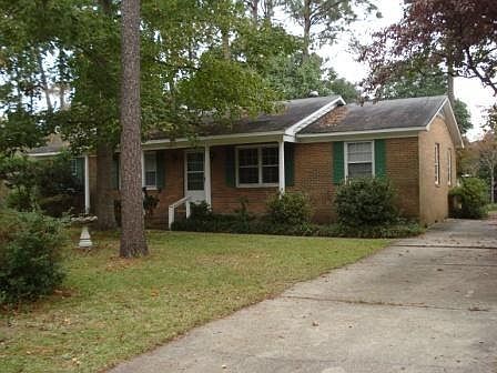 Front Yard & Driveway