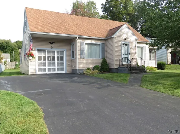 16 Leard Rd, New Hartford, NY 13413