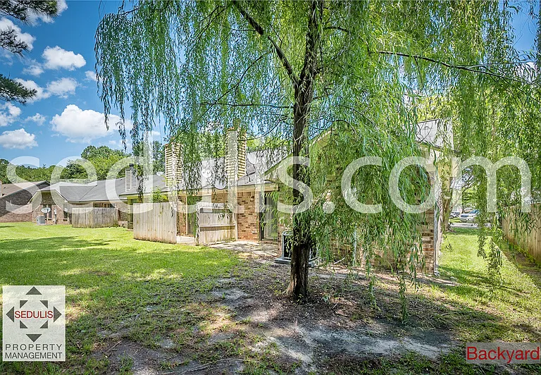 801 Temple Rd #A — Photo 31