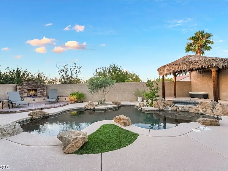 2676 Lochleven Way — Photo 81