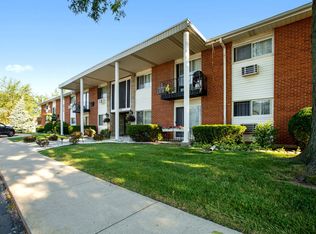 9500 Dee Rd APT 1E, Des Plaines, IL 60016