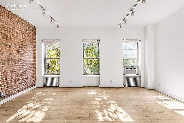 1st image of 28 W 89th St APT 4