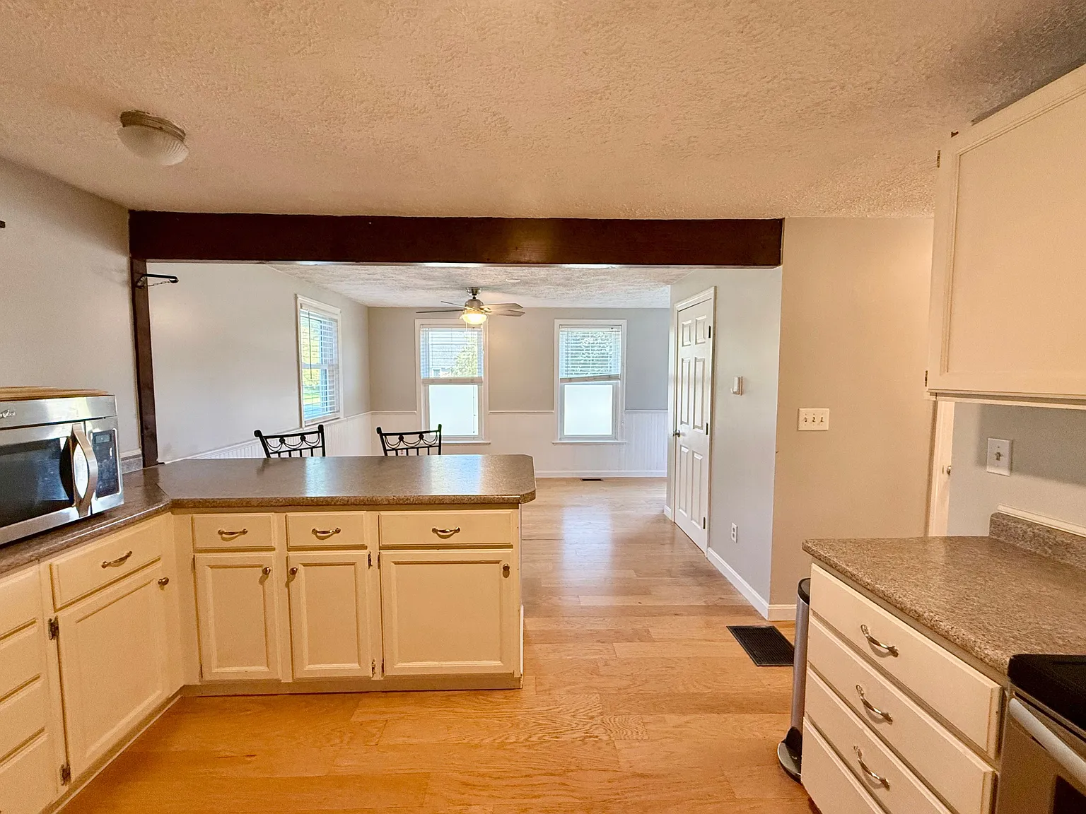 50 Buttonwood Road - 1 — Photo 2