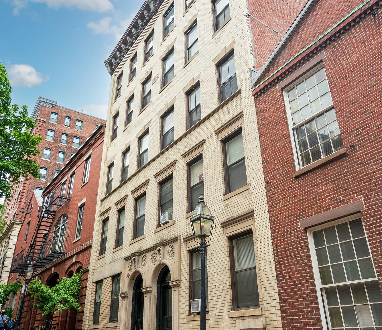 44-44a Joy St — Photo 3