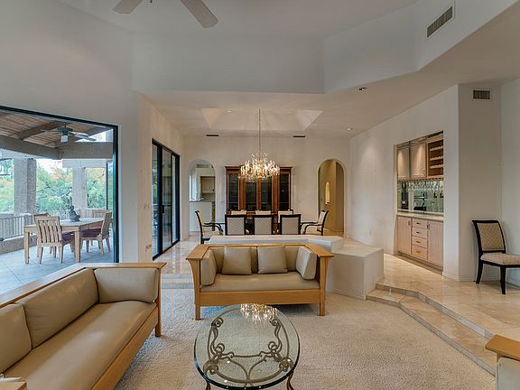 5th image of 1029 N Boulder Dr