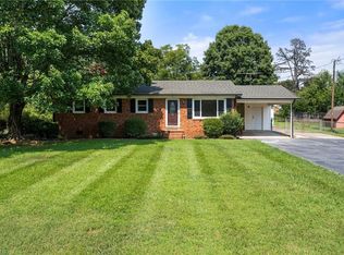 7008 Arden Rd, Thomasville, NC 27360