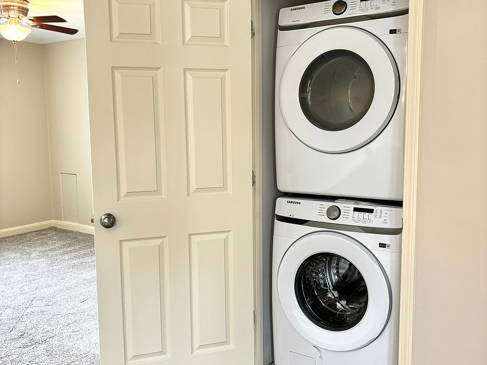 1st image of 1647 J St #304