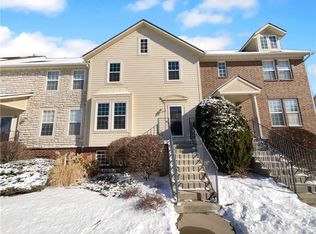 12341 S Tallgrass Dr, Olathe, KS 66061