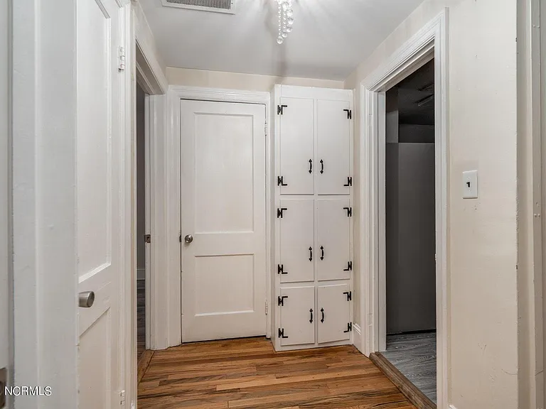 1145 Tarboro St — Photo 10
