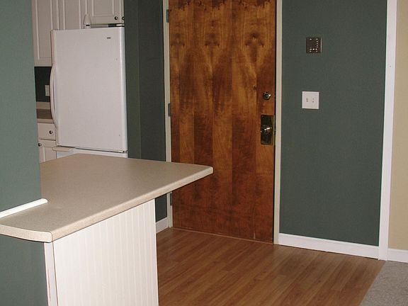 Kitchen Island Seating and kitchen wood floors