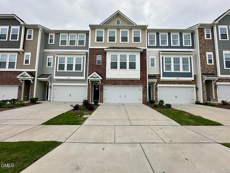 230 Marietta Way — Photo 1