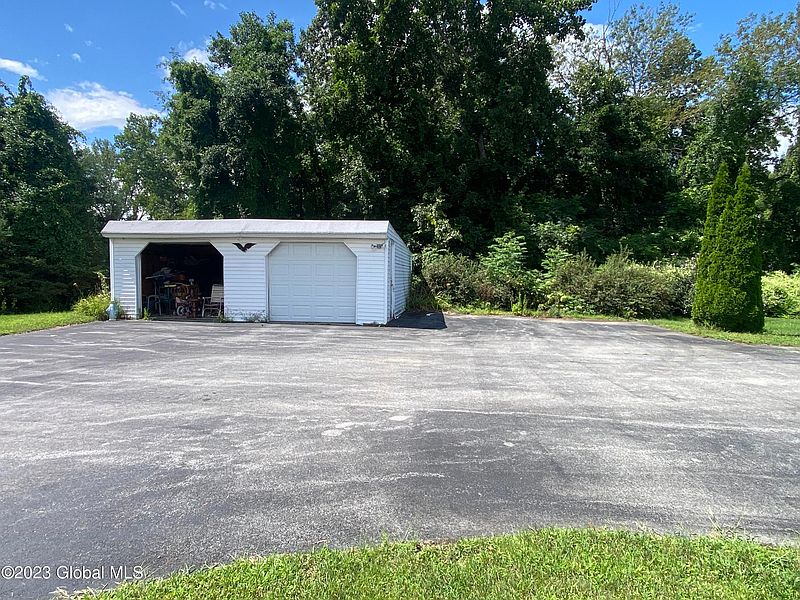 3rd image of 24 Smith Road
