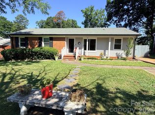 3626 Seaman Dr, Charlotte, NC 28217