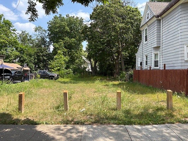 2nd image of 76 Oriole St #57