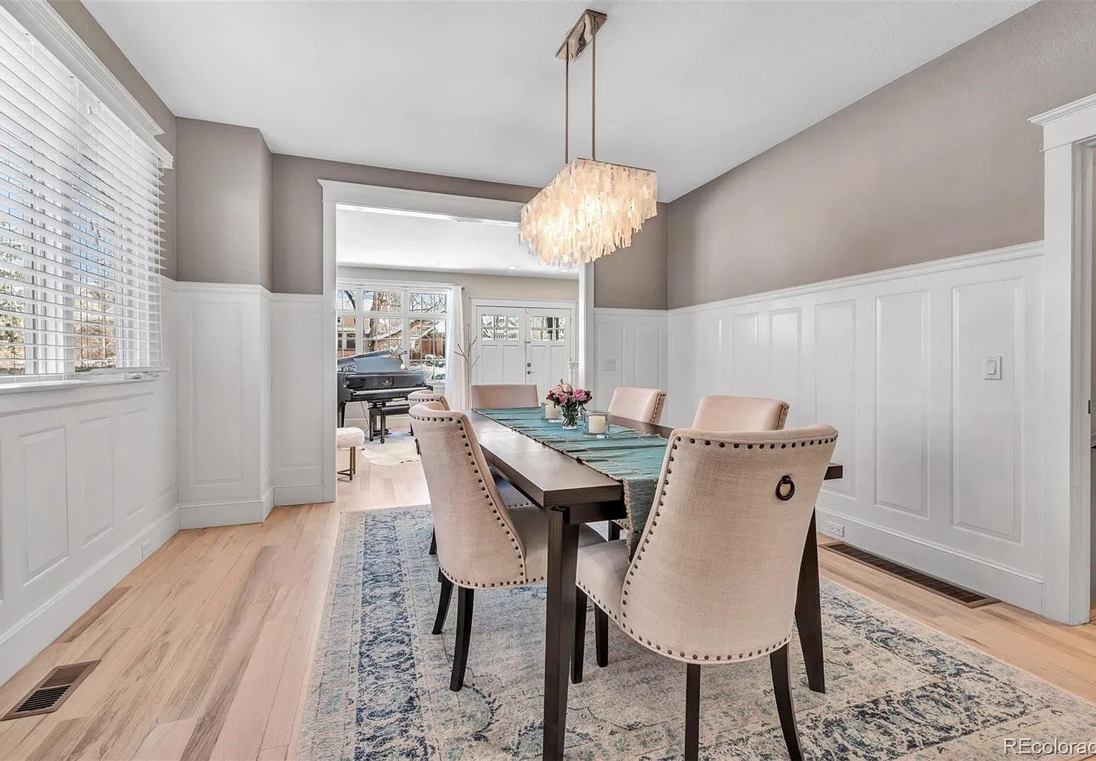 4 bed, 4.5 bath, 3630 sqft, $8,350 — Photo 4