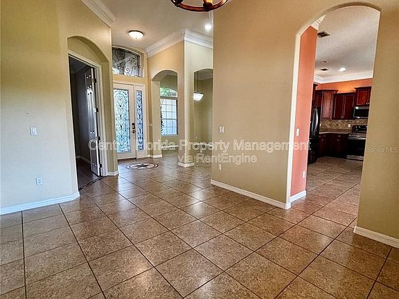 4th image of 16127 Bristol Lake Cir