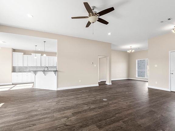 5th image of 18 River Cliff Dr