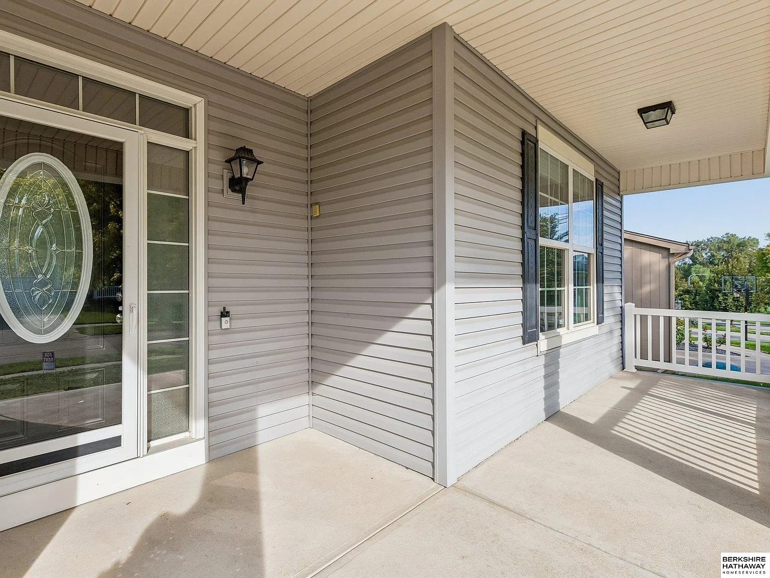 4 bed, 2700 sqft, $2,800 — Photo 4