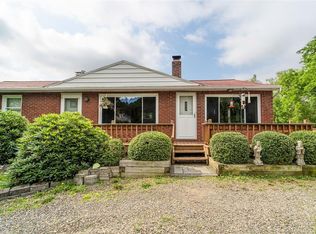 231 Barton Rd, Apalachin, NY 13732