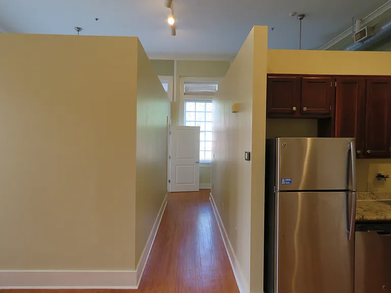 715 Sherman St #2 — Photo 17