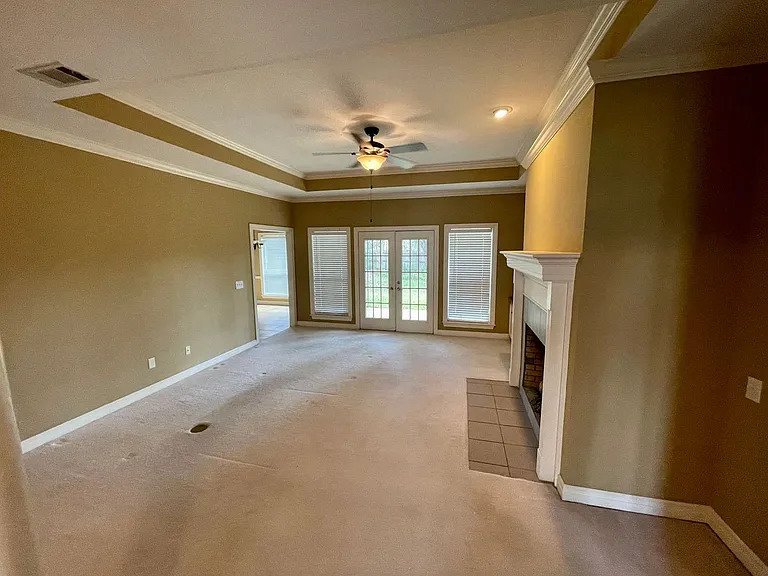 1013 N Azalea Dr — Photo 12