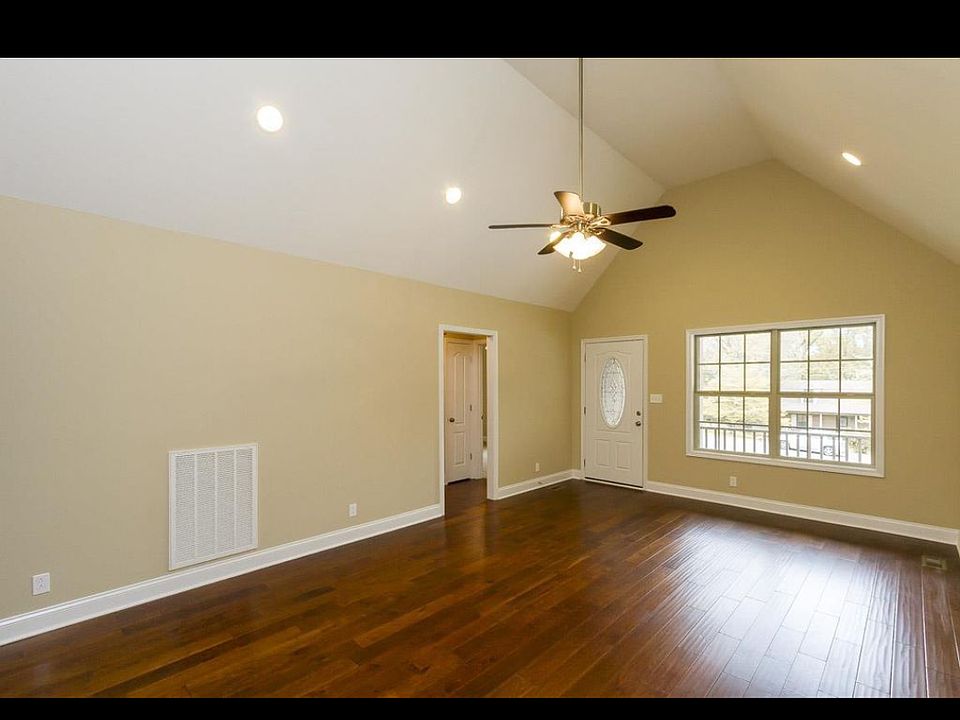 1st image of 301 Welchwood Dr