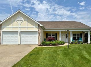 149 Golf Club Ln, Grove City, PA 16127