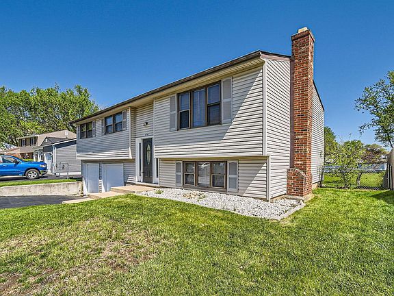 2nd image of 8790 Crestwater Dr