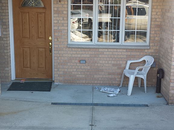 5th image of 1543 E 58th St #1