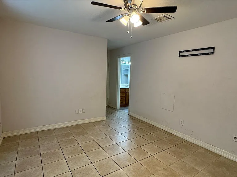 10940 Dunvegan Way — Photo 11