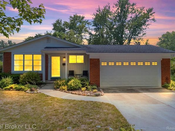 42347 Brentwood Dr, Plymouth, MI 48170
