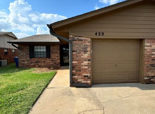 429 Wild Wind Rd, Edmond, OK 73003