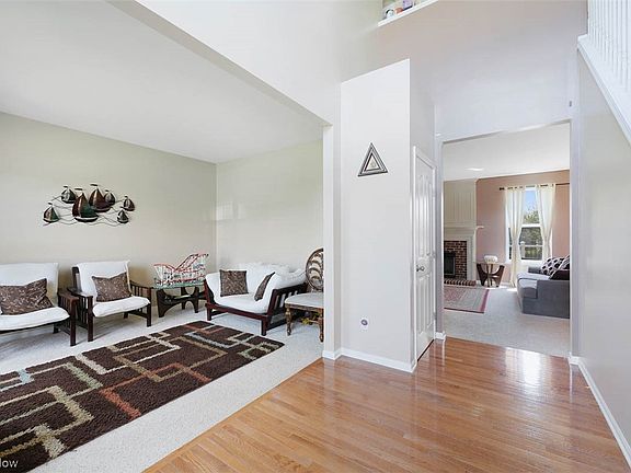 3rd image of 400 Hamilton Dr