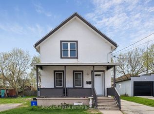 26 Albina St, Welland, ON L3C 1P3