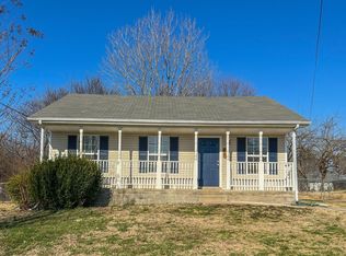 438 Cranklen Cir, Clarksville, TN 37042