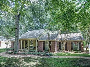 328 Woodrun Dr, Ridgeland, MS 39157