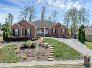 2259 Argonne Dr, Maryville, TN 37804